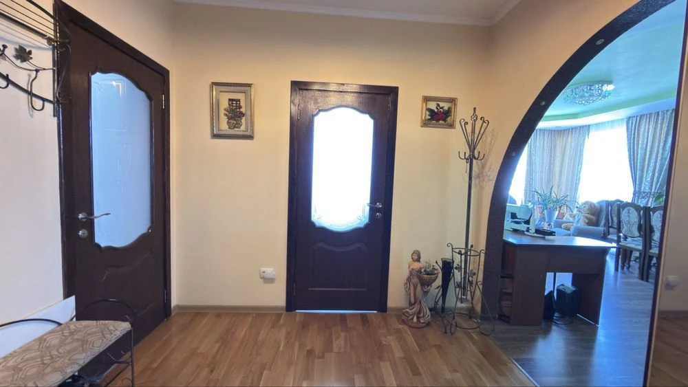 Продається 3 кім.квартира з ремонтом в ЖК Різдвяний