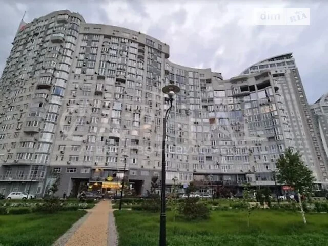 Довготривала оренда 2к квартири на вул. пр-т Володимира Івас