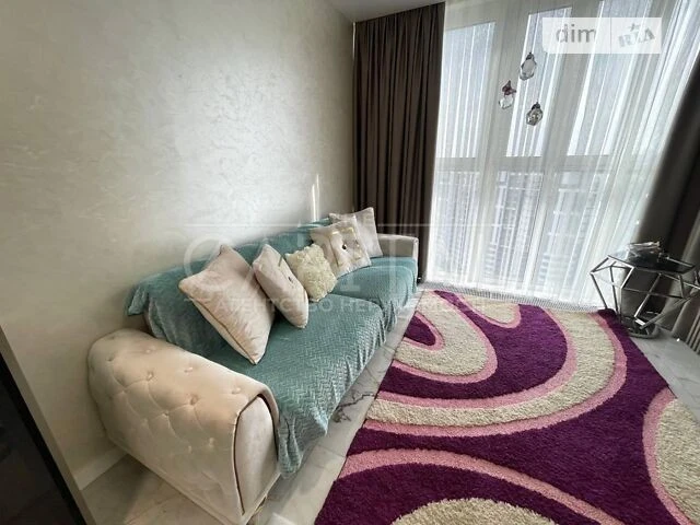 Продаж 2к квартири 80 кв. м на вул. Євгена Маланюка • ID 347