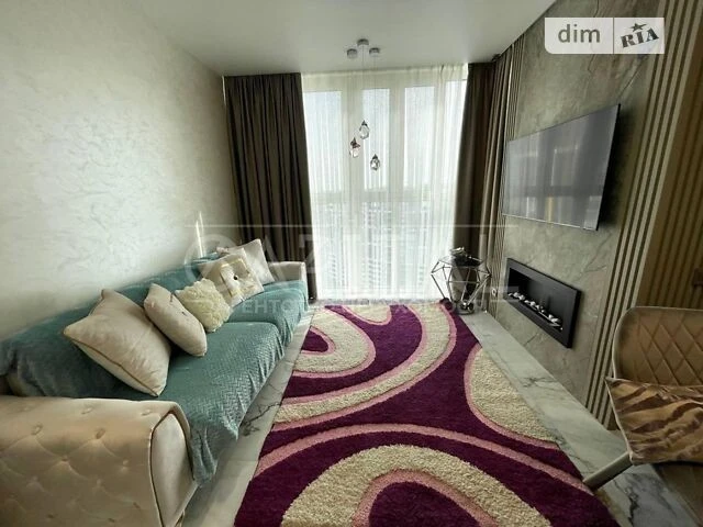 Продаж 2к квартири 80 кв. м на вул. Євгена Маланюка • ID 347