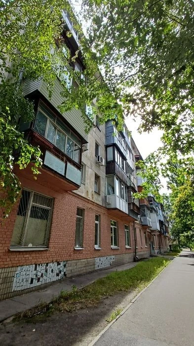 Продаж 1к квартири вул. Поліська, м. Київ
