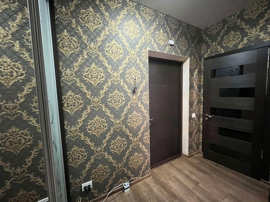 Продаж 1-кімнатна квартира в ЖК "Срібні Озера", Озерна
