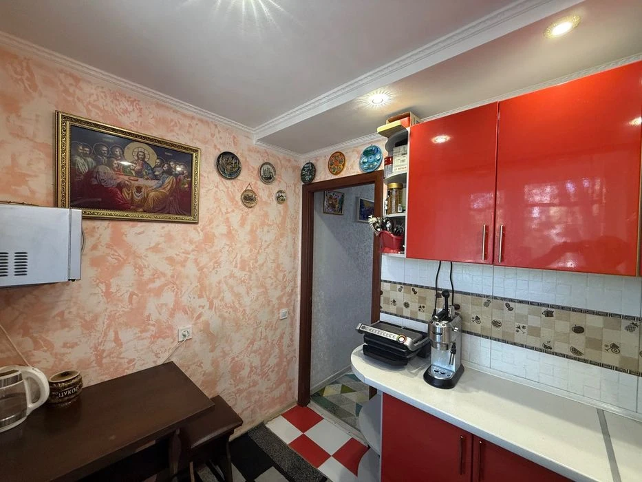 Продаж 2-кімнатна квартира в районі Виставка, пр. Миру (біля