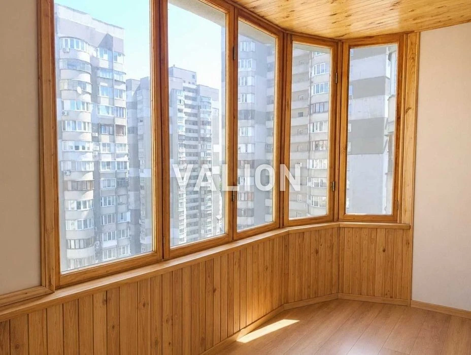 Продаж 3кім квартири по вулиці Азербайджанська