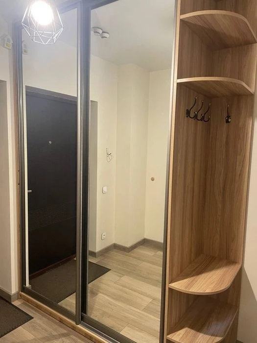 Продаж 1к квартири Сім'ї Кульженків 31А, ЖК Яскравий метро "