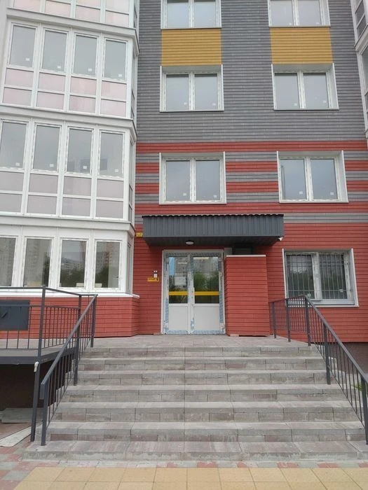 продам квартиру від власника 1-кімнатна на Позняках ЖК "Патр