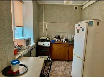 I will sell a 3-room apartment on Pavla Tychyna 24a.