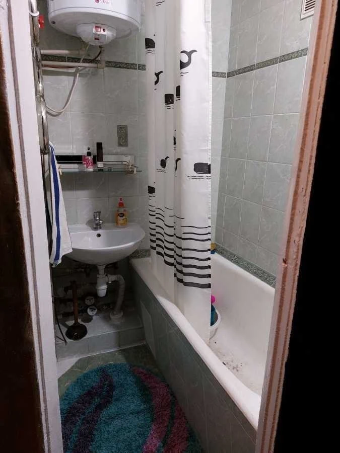 Продаж 3-кімнатної квартири 60 м², Кирилівська вул., 122/1