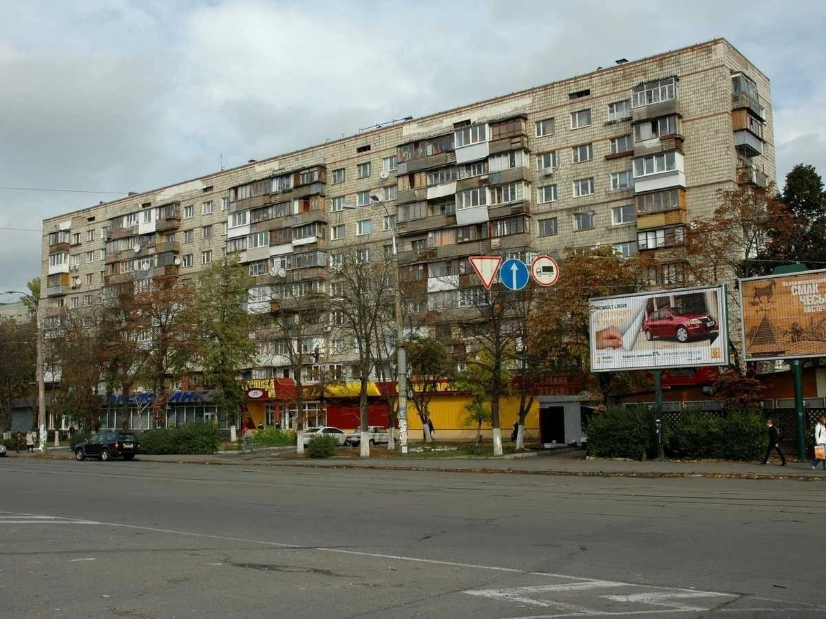 Продаж 3-кімнатної квартири 60 м², Кирилівська вул., 122/1