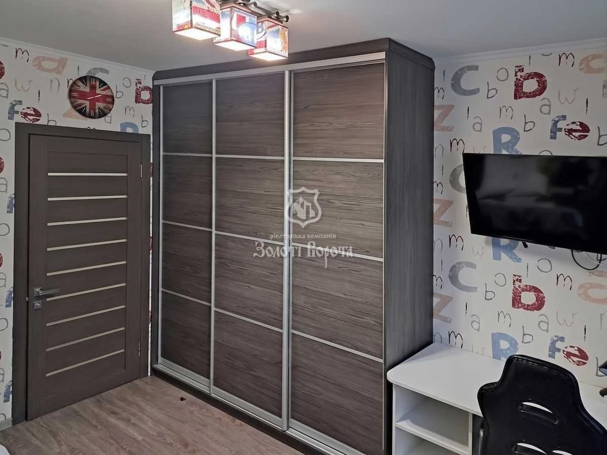 Продаж 2-кімнатної квартири 55 м², Науки просп., 88А