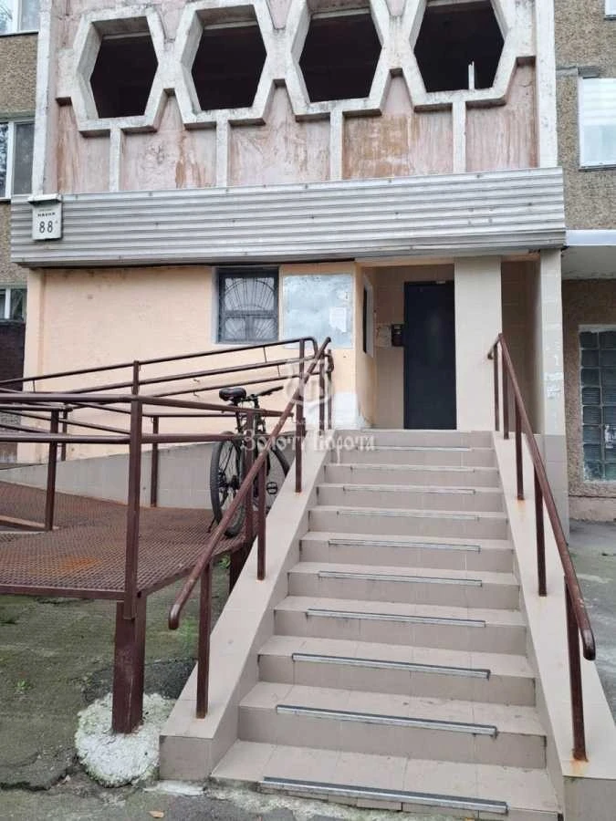 Продаж 2-кімнатної квартири 55 м², Науки просп., 88А