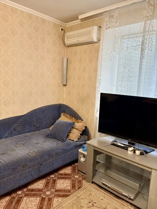 Продаж 1-кімнатної квартири на вул. Калиновій. Лівий берег.