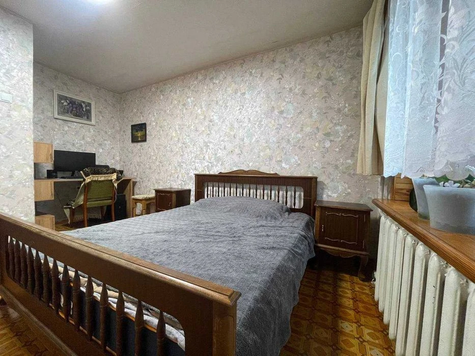 Продаж 3х кімнатної квартири Центр міста, видова