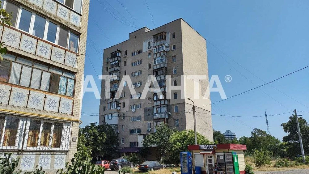 2-комнатная квартира под капитальный ремонт на Бугаевской