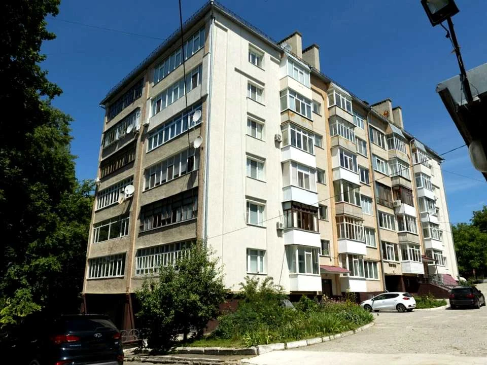 Квартира. Хмельницький, Олега Ольжича вул. (Разіна)
