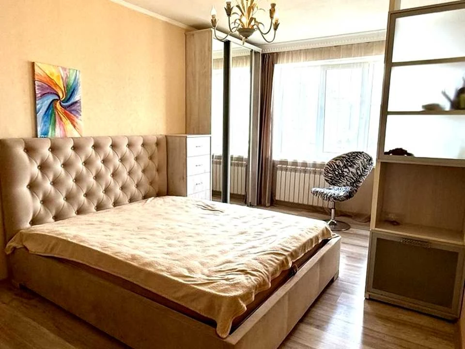 Квартира. Київ, Харківське шосе