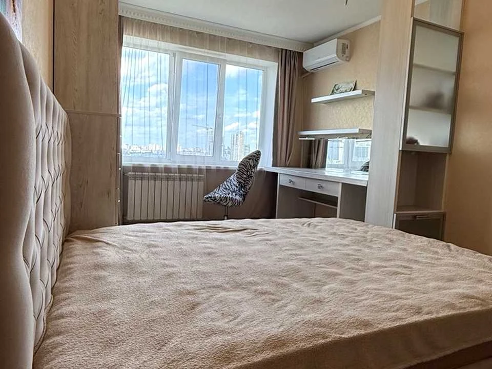 Квартира. Київ, Харківське шосе