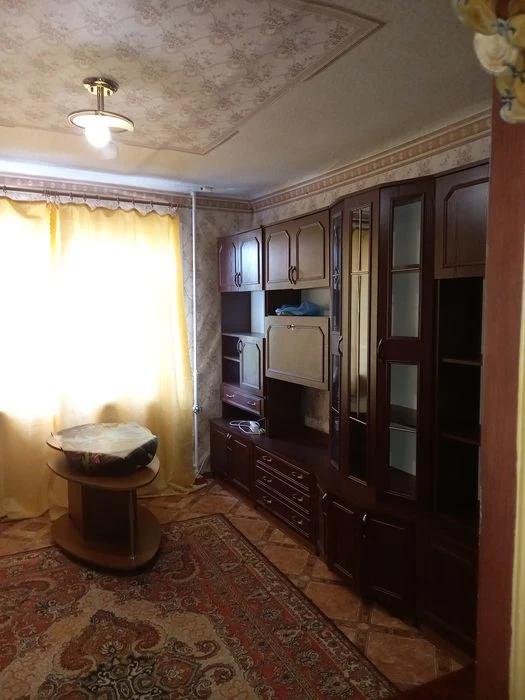 Ex. Sale of a one-room studio apartment with a bathroom, Newton 113.