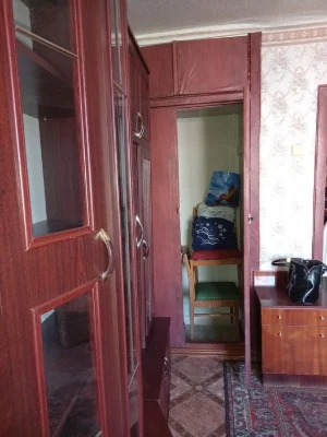 Ex. Sale of a one-room studio apartment with a bathroom, Newton 113.