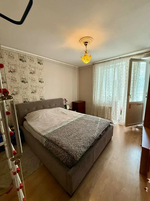 Продаж 3-кімнатна квартира, Ракове