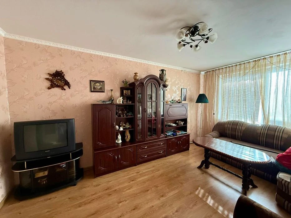 Продаж 3-кімнатна квартира, Ракове