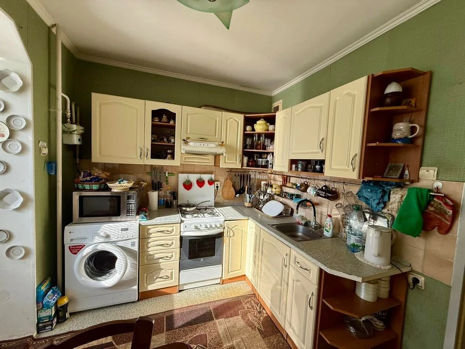 Продаж 3-кімнатна квартира, Ракове