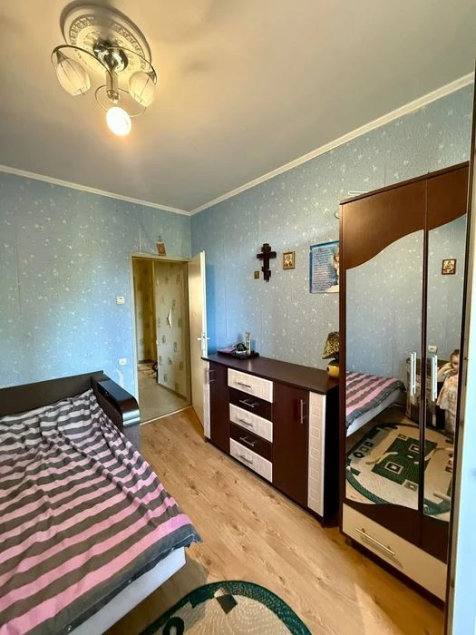 Продаж 3-кімнатна квартира, Ракове