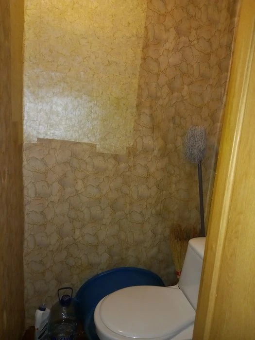 Ex. Sale of a one-room studio apartment with a bathroom, Newton 113.