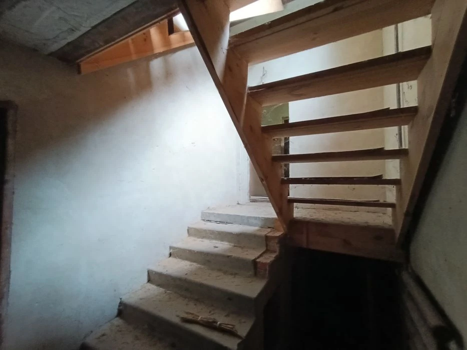 Капітальний будинок з укриттям