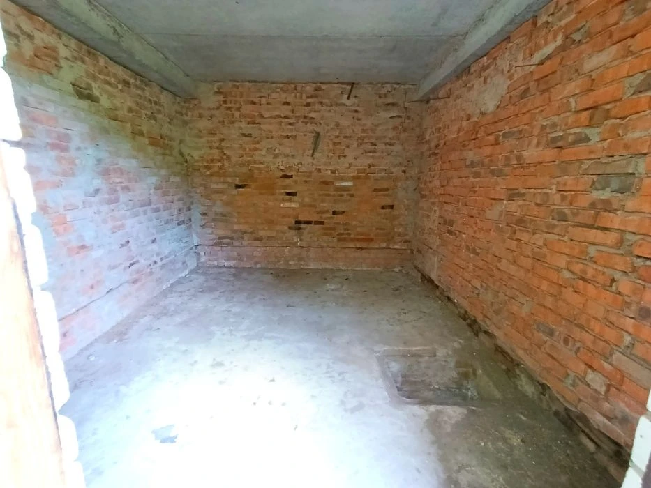 Капітальний будинок з укриттям