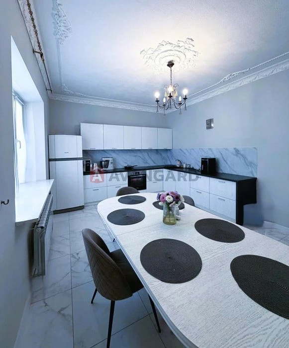 Продам большой дом + 2к маленький на 10 сотках Березановка
