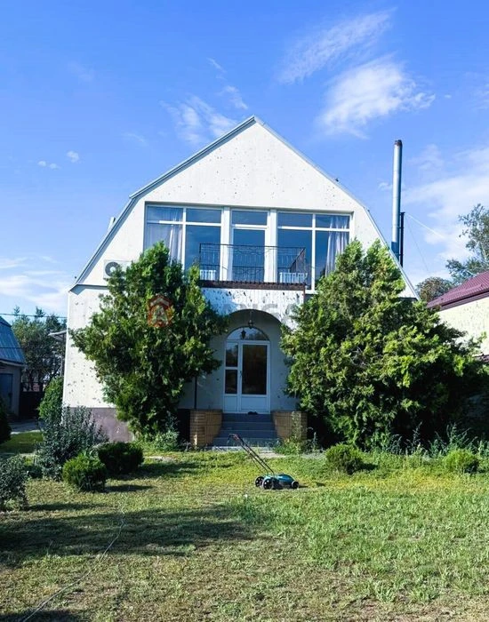 Продам большой дом + 2к маленький на 10 сотках Березановка