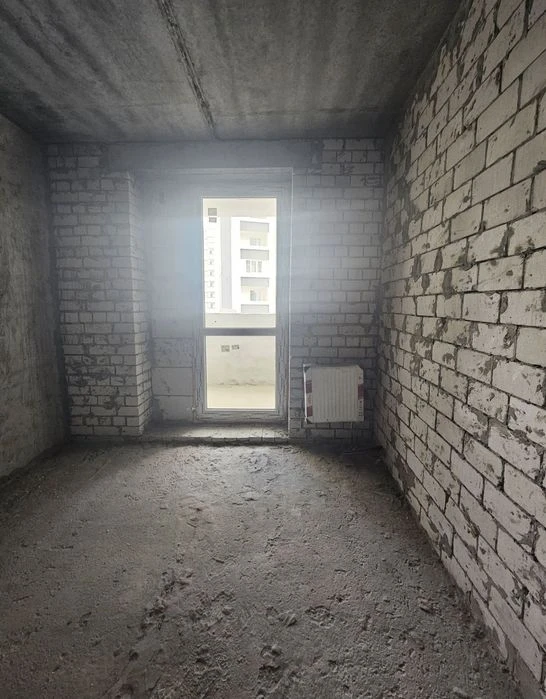 A one-room apartment is for sale in the Skazka Kholod residential complex.