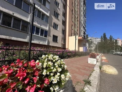 Продаж 2к квартири 56 кв. м на вул. Шолом-Алейхема 17 • ID 3