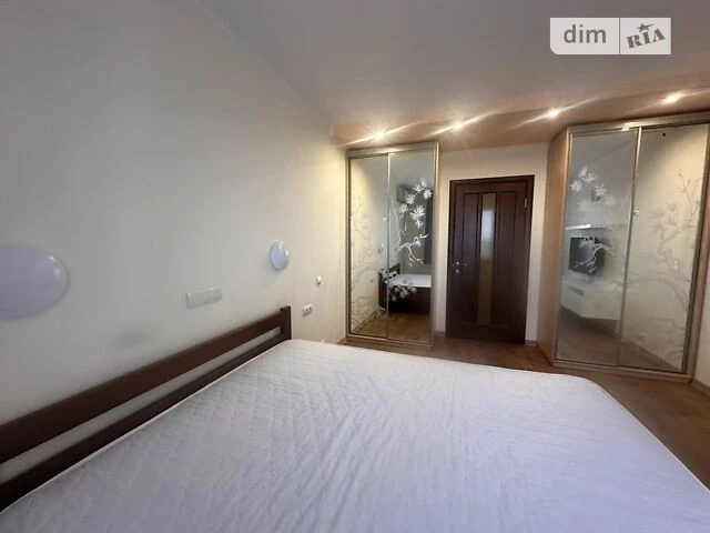 Продаж 2к квартири 56 кв. м на вул. Шолом-Алейхема 17 • ID 3