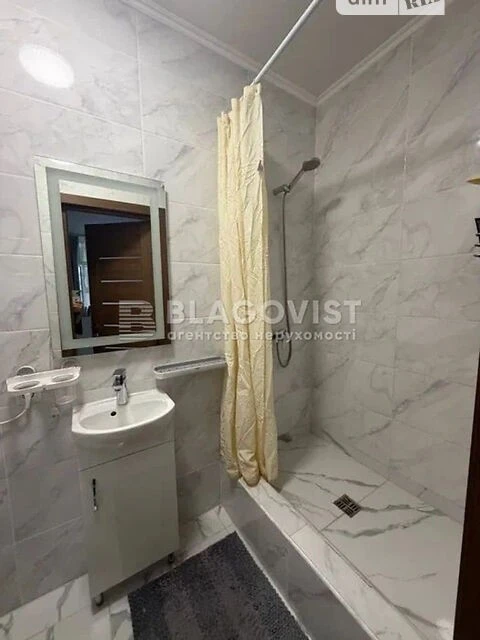 Продаж 3к квартири 80 кв. м на вул. Салютна 2/6 • ID 3482856