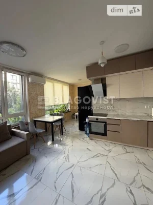 Продаж 3к квартири 80 кв. м на вул. Салютна 2/6 • ID 3482856