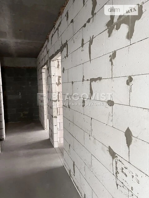 Продаж 3к квартири 90 кв. м на вул. Причальна 12 • ID 348285