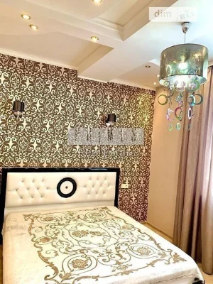 Продаж 2к квартири 70 кв. м на вул. Жилянська 118 • ID 34828