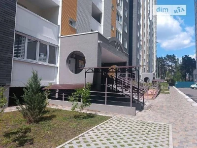 Продаж 2к квартири 73 кв. м на вул. Миколи Вінграновського 2