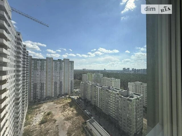 Продаж 2к квартири 73 кв. м на вул. Миколи Вінграновського 2