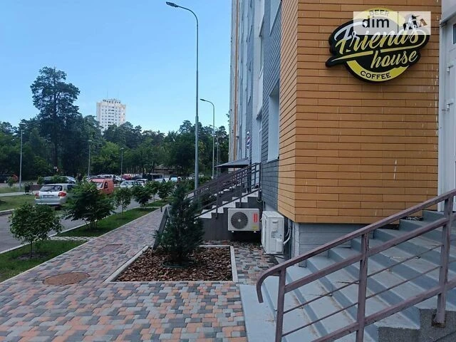 Продаж 2к квартири 73 кв. м на вул. Миколи Вінграновського 2