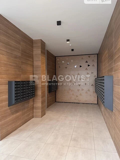 Продаж 3к квартири 90 кв. м на вул. Шолуденка 30 • ID 348284