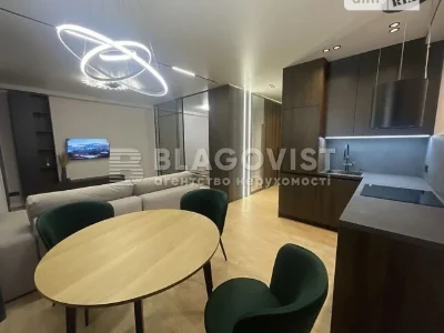 Продаж 1к квартири 41 кв. м на вул. Михайла Максимовича 28К