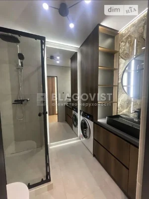Продаж 1к квартири 41 кв. м на вул. Михайла Максимовича 28К