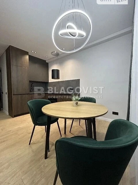 Продаж 1к квартири 41 кв. м на вул. Михайла Максимовича 28К