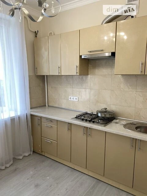 Продаж 2к квартири 50 кв. м на просп. Валерія Лобановського