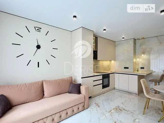 Продаж 1к квартири 42 кв. м на вул. Олександра Олеся 23А • I