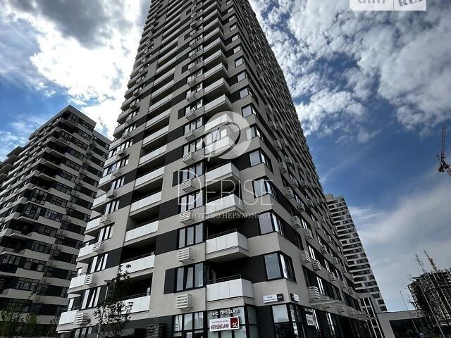 Продаж 1к квартири 42 кв. м на вул. Всеволода Змієнка 3421 •