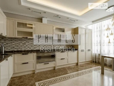 Продаж 3к квартири 177 кв. м на вул. Андрія Верхогляда 20 •